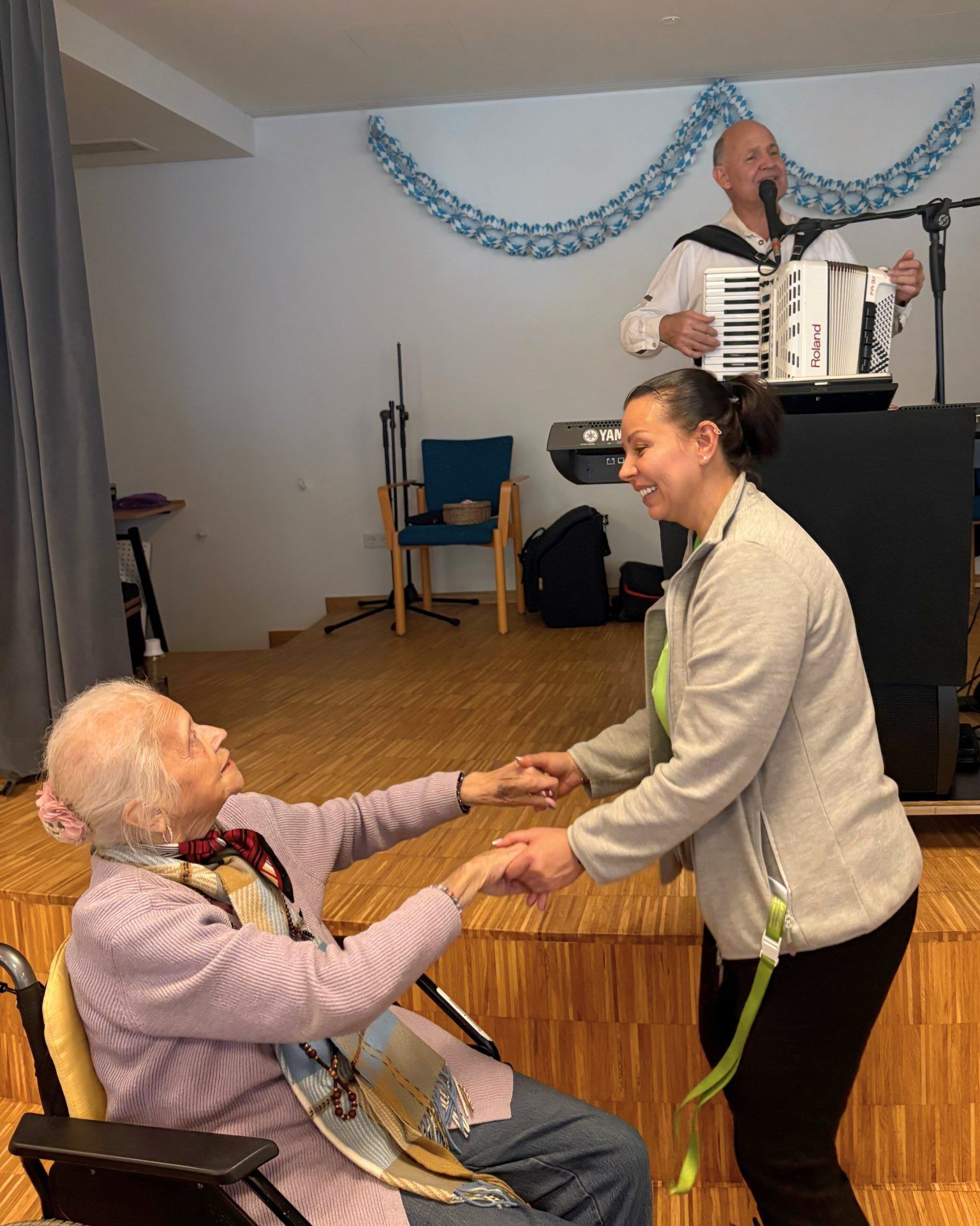 Mehr über den Artikel erfahren Herzliche Stimmung beim Oktoberfest