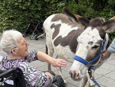 Tierischer Besuch im Haus der Betreuung und Pflege Kupferzell
