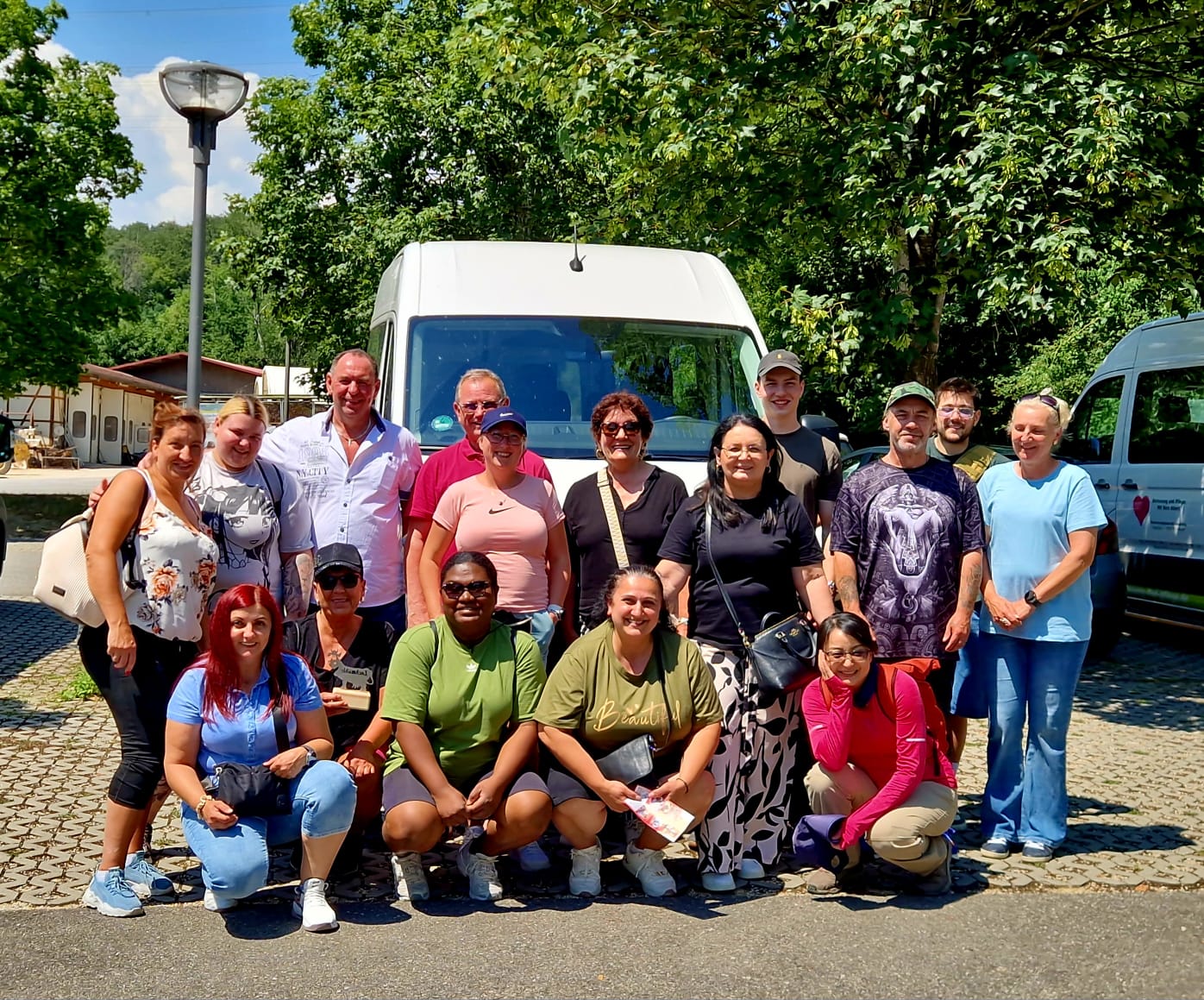 Mehr über den Artikel erfahren Mitarbeiterausflug voller Teamgeist und Spaß in der Lochmühle Eigeltingen